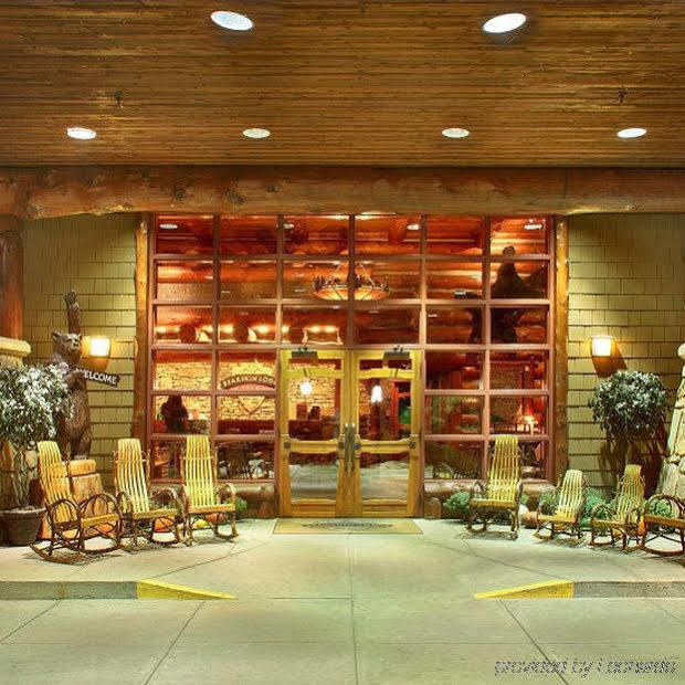 Bearskin Lodge On The River Gatlinburg Exteriör bild